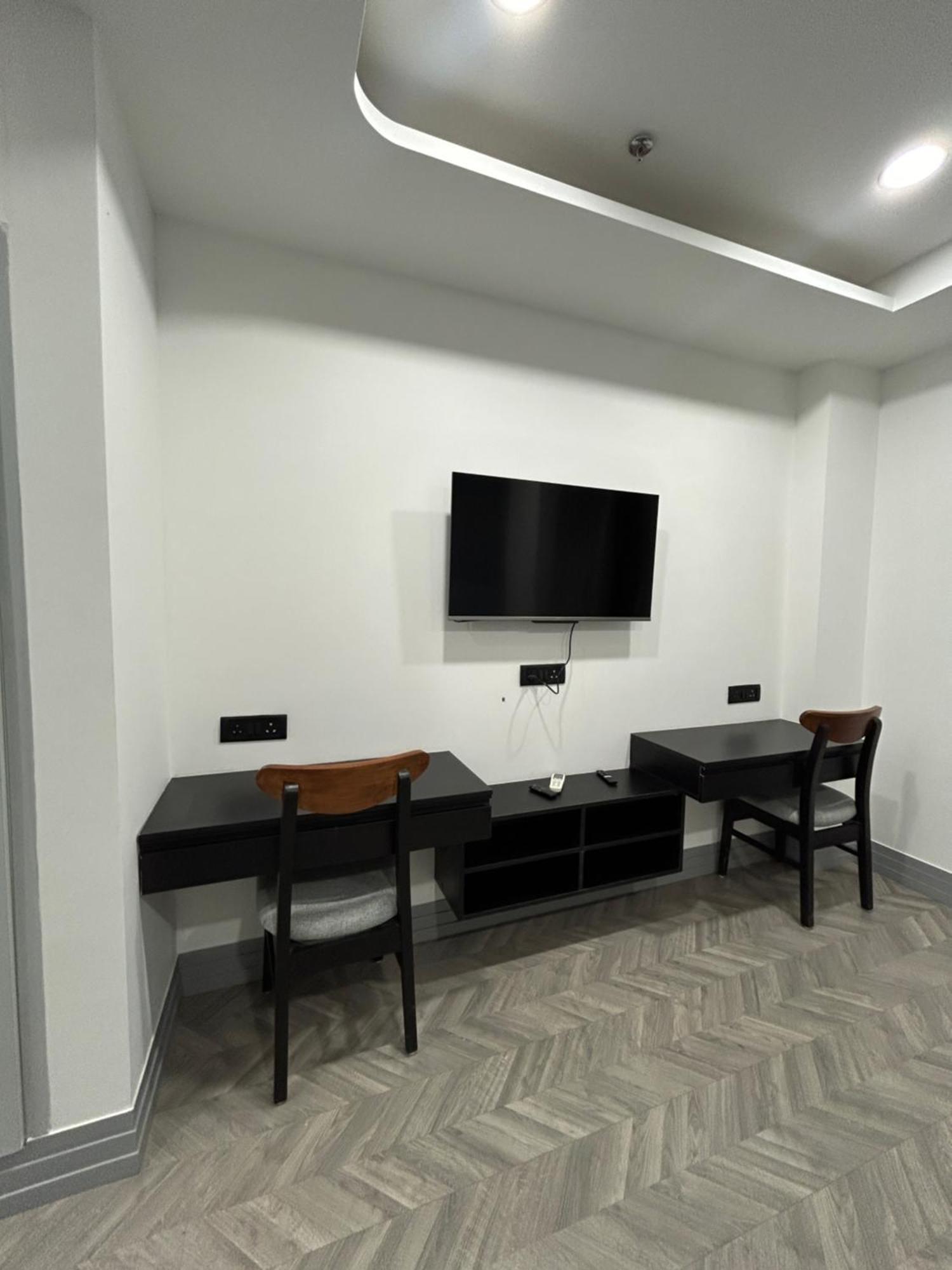 Bedchambers Serviced Apartment, Golf Course, Gurgaon Exterior foto