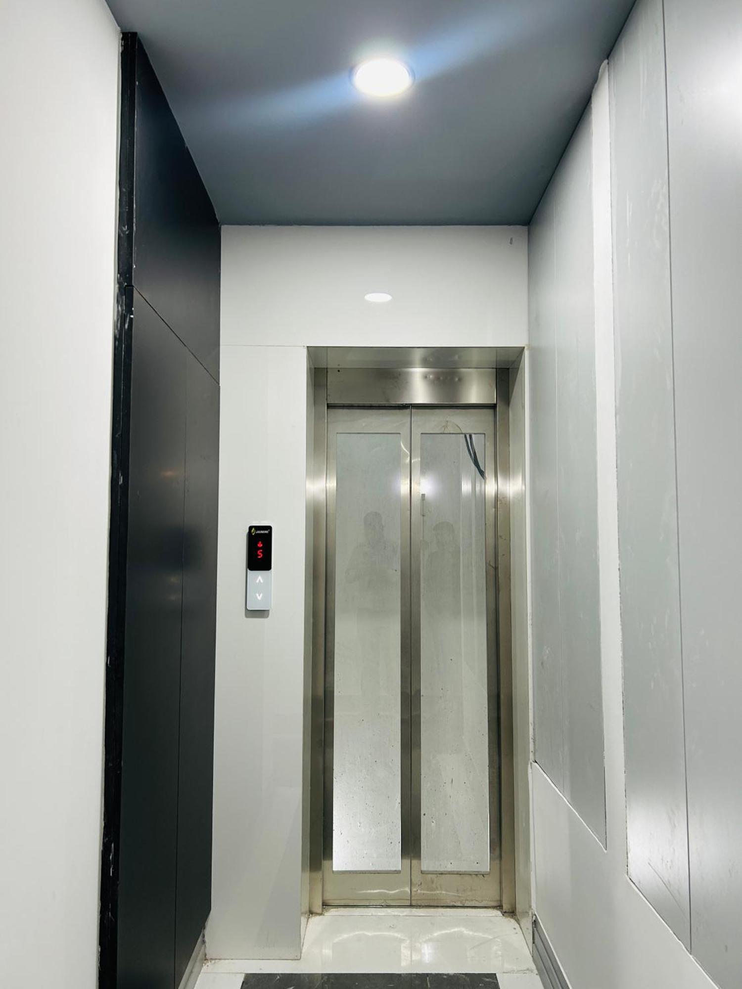 Bedchambers Serviced Apartment, Golf Course, Gurgaon Exterior foto