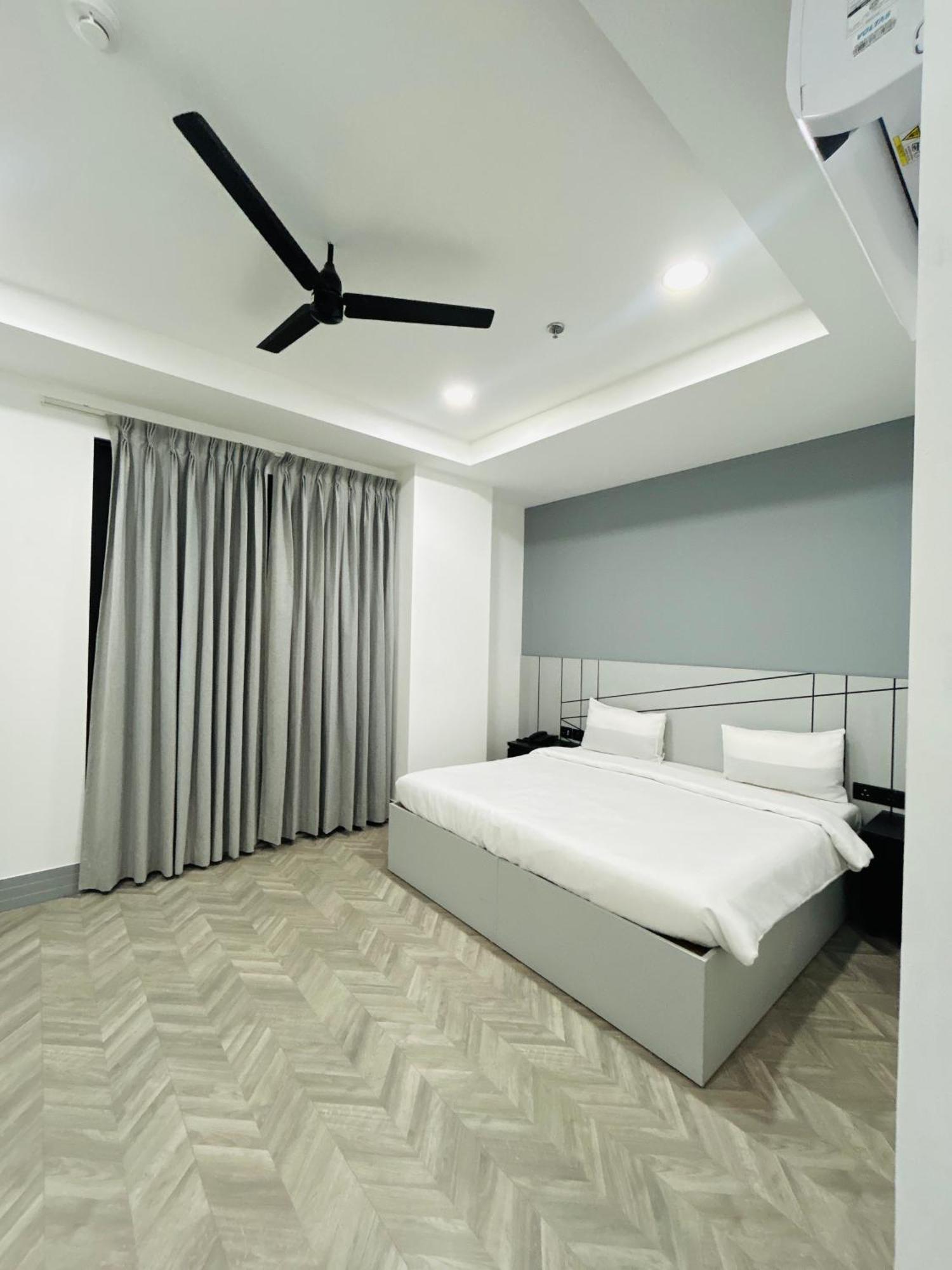 Bedchambers Serviced Apartment, Golf Course, Gurgaon Exterior foto