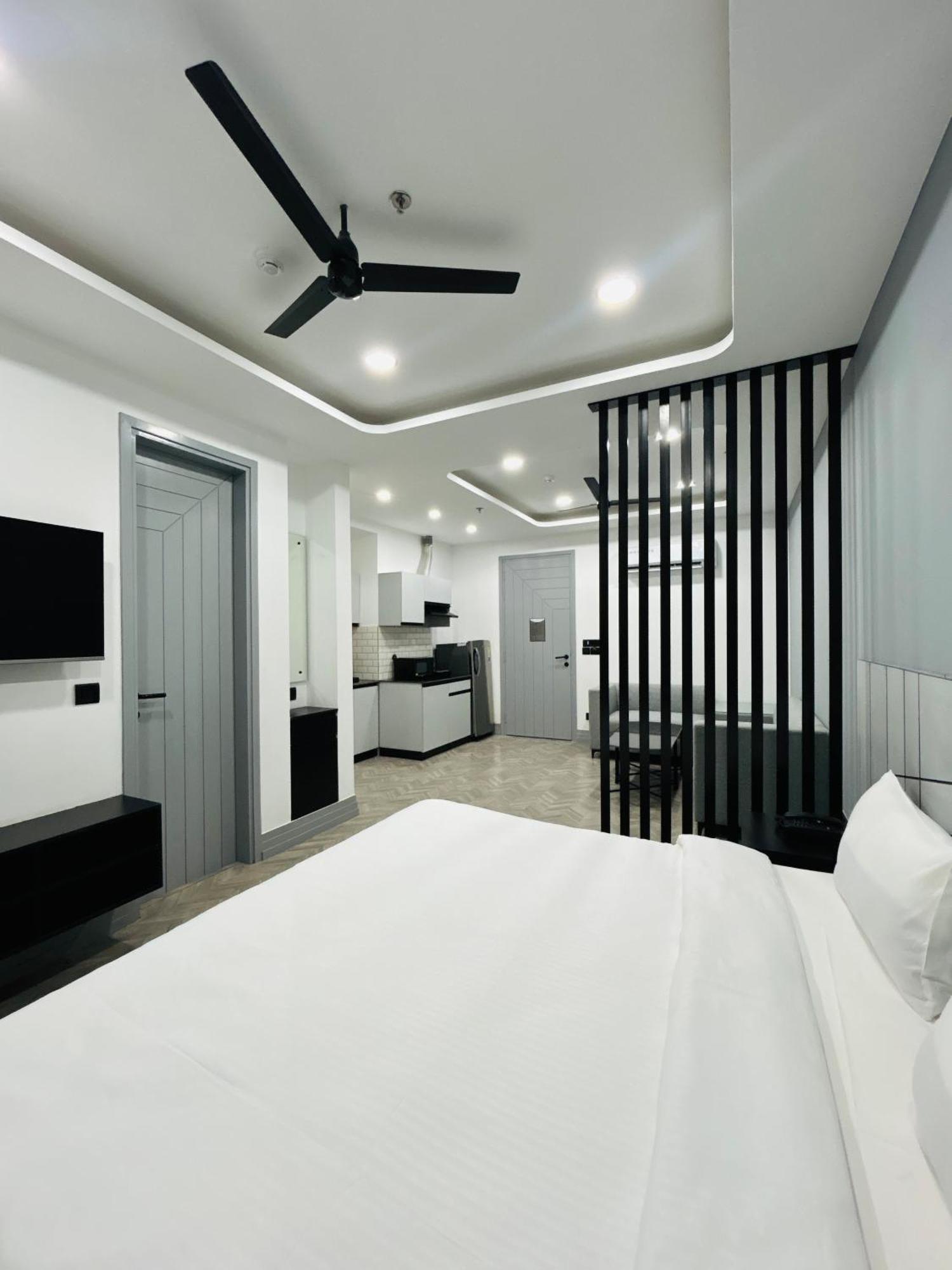 Bedchambers Serviced Apartment, Golf Course, Gurgaon Exterior foto