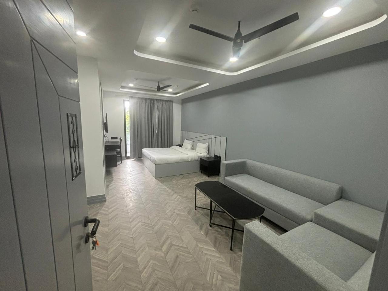 Bedchambers Serviced Apartment, Golf Course, Gurgaon Exterior foto